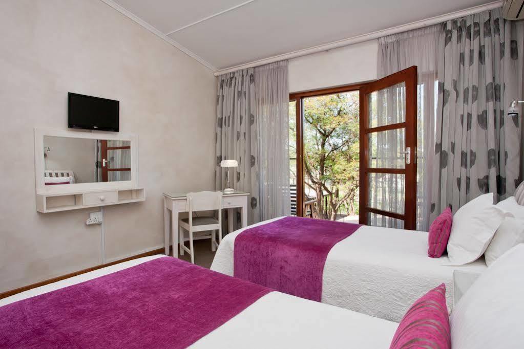 Miles B&B Guest House Oudtshoorn Exteriör bild